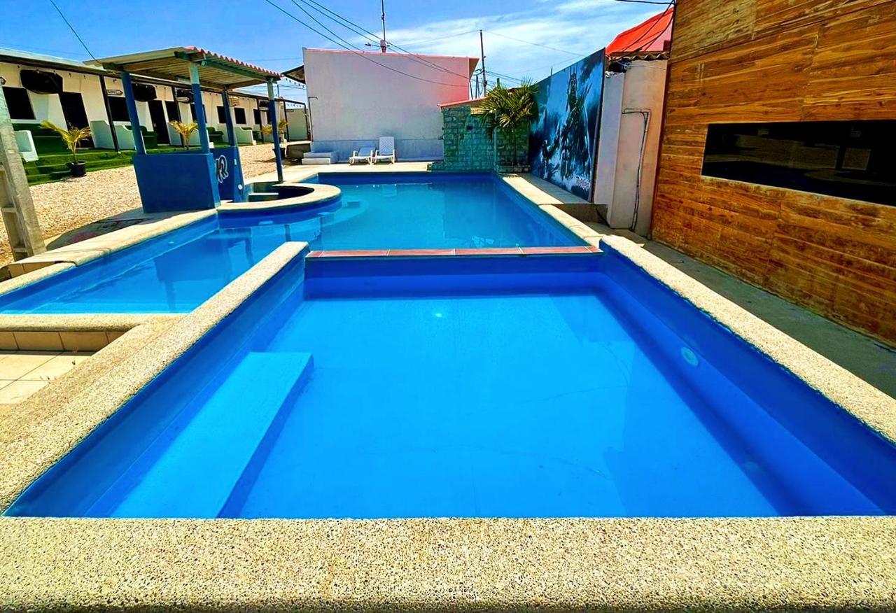 Hostal Tropicoco Hotel Playas Ngoại thất bức ảnh