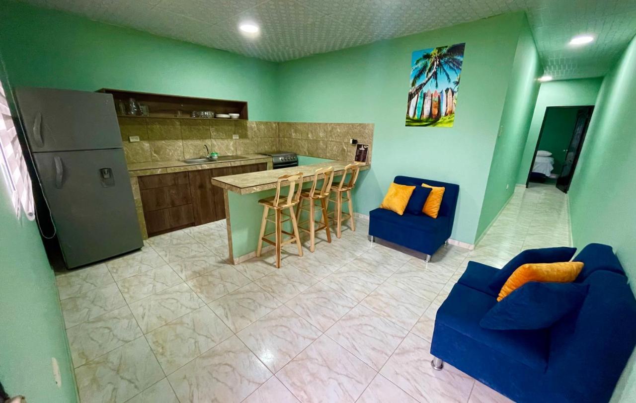 Hostal Tropicoco Hotel Playas Ngoại thất bức ảnh