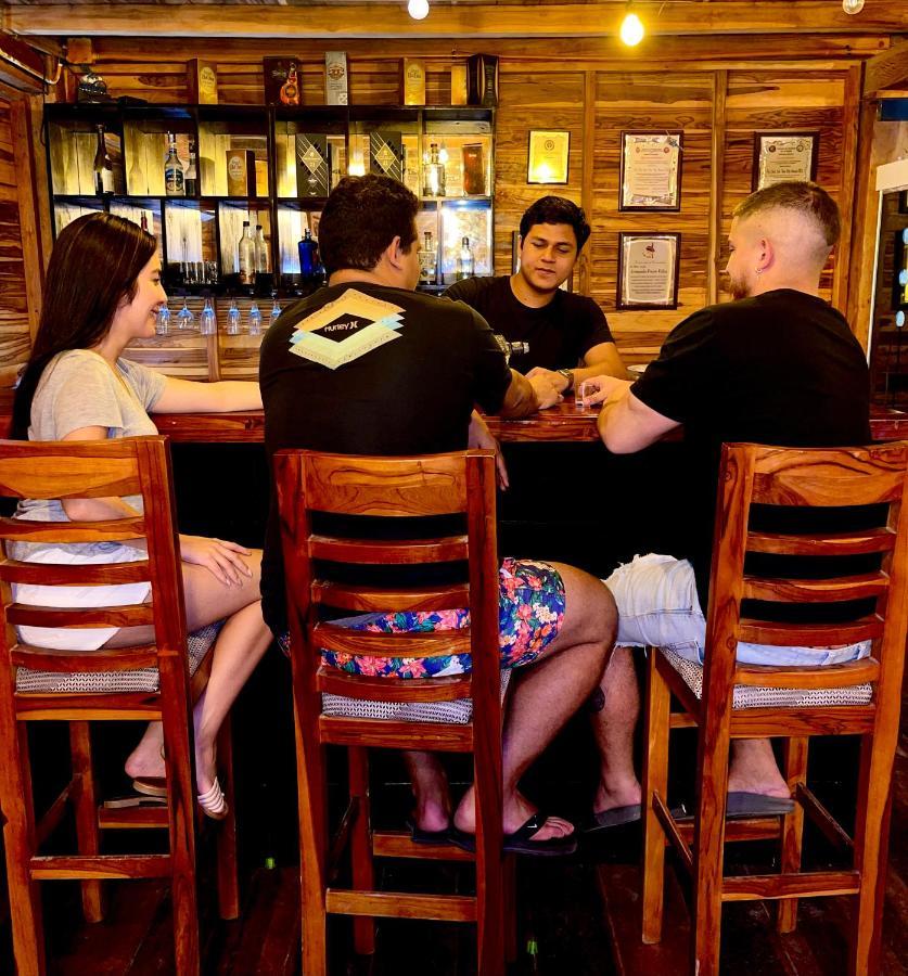 Hostal Tropicoco Hotel Playas Ngoại thất bức ảnh